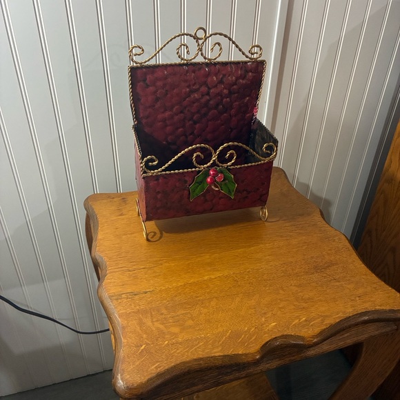 Festive Vintage-Style Metal Christmas Holiday Bin/Basket - Picture 2 of 9